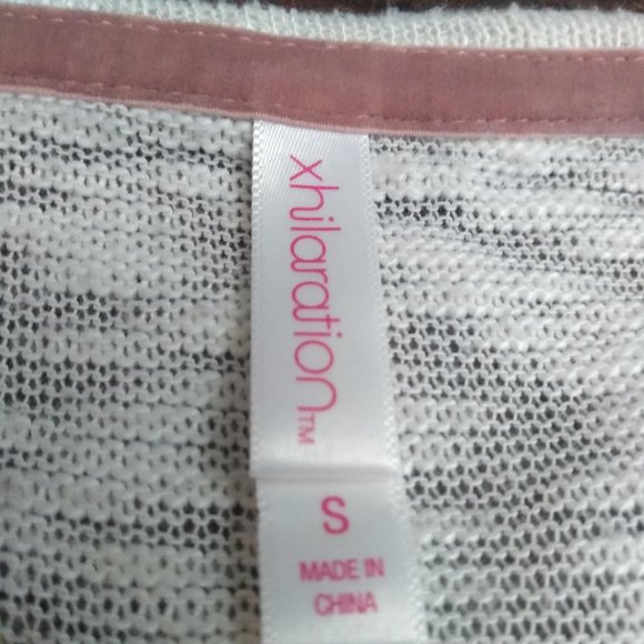 Sheer White Lace Sweater - Picture 6 of 7